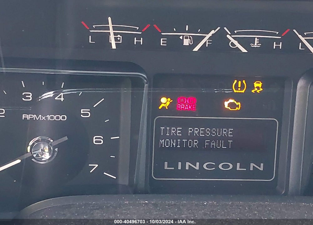 2010 LINCOLN NAVIGATOR L VIN: 5LMJJ3H52AEJ04263