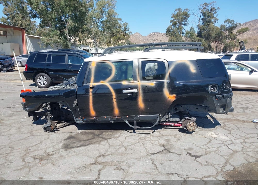 2008 TOYOTA FJ CRUISER VIN: JTEBU11F58K010119