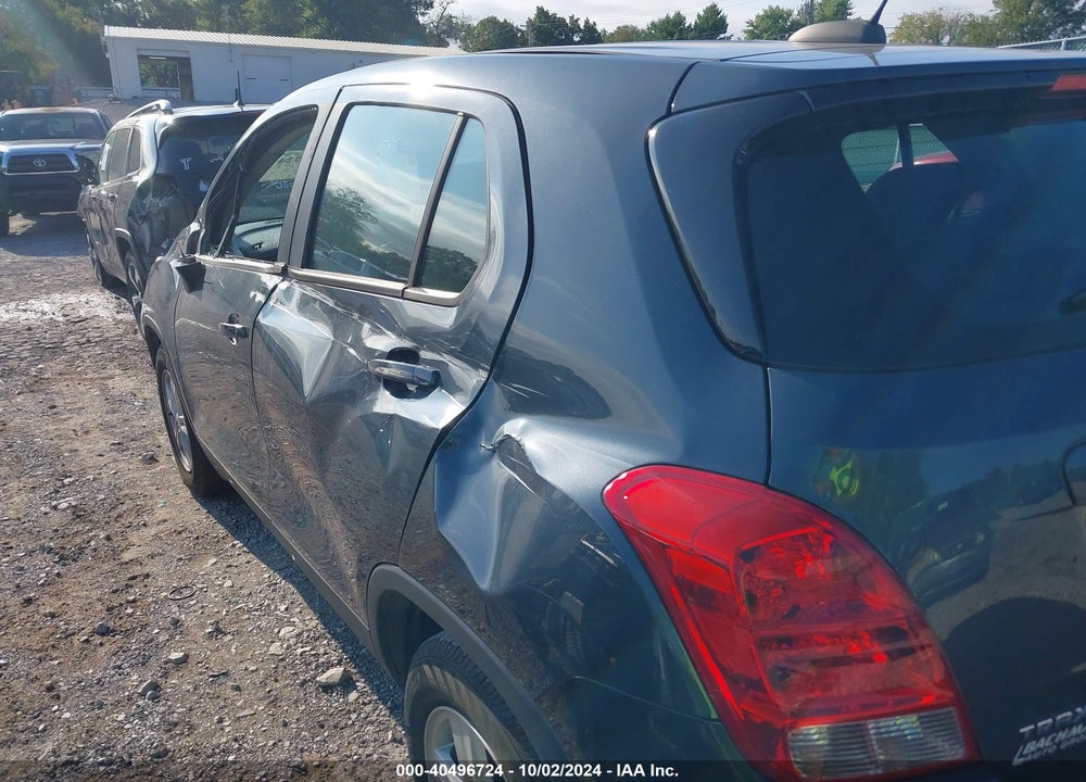 2021 CHEVROLET TRAX FWD LS VIN: KL7CJKSB1MB332086