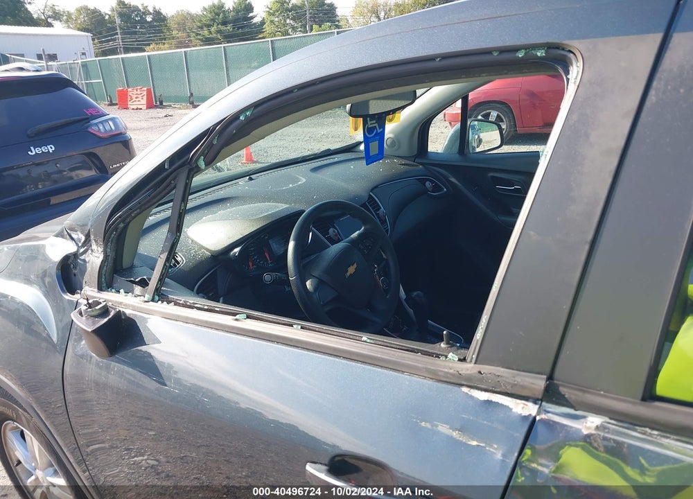 2021 CHEVROLET TRAX FWD LS VIN: KL7CJKSB1MB332086