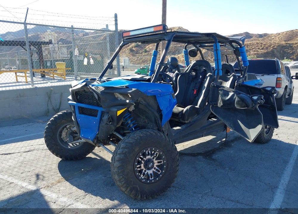 2018 POLARIS RZR XP 4 TURBO EPS VIN: 3NSVFE927JF947124