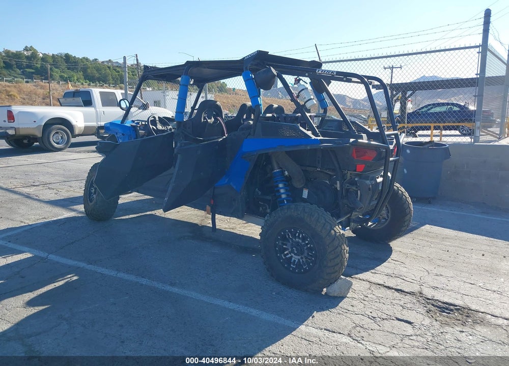 2018 POLARIS RZR XP 4 TURBO EPS VIN: 3NSVFE927JF947124