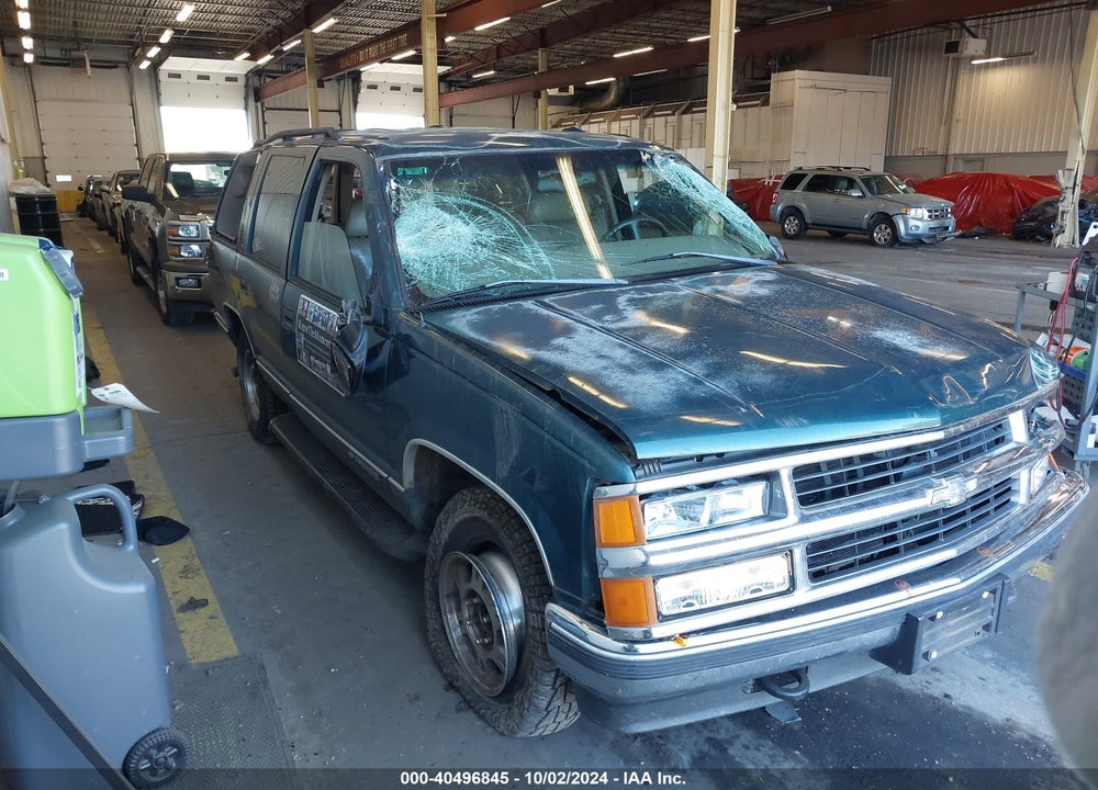 1998 CHEVROLET TAHOE LS VIN: 1GNEK13R4WJ365050