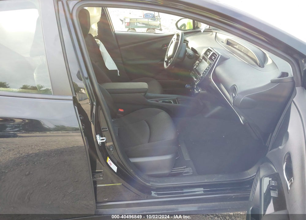 2021 TOYOTA PRIUS LE VIN: JTDKAMFU9M3140107