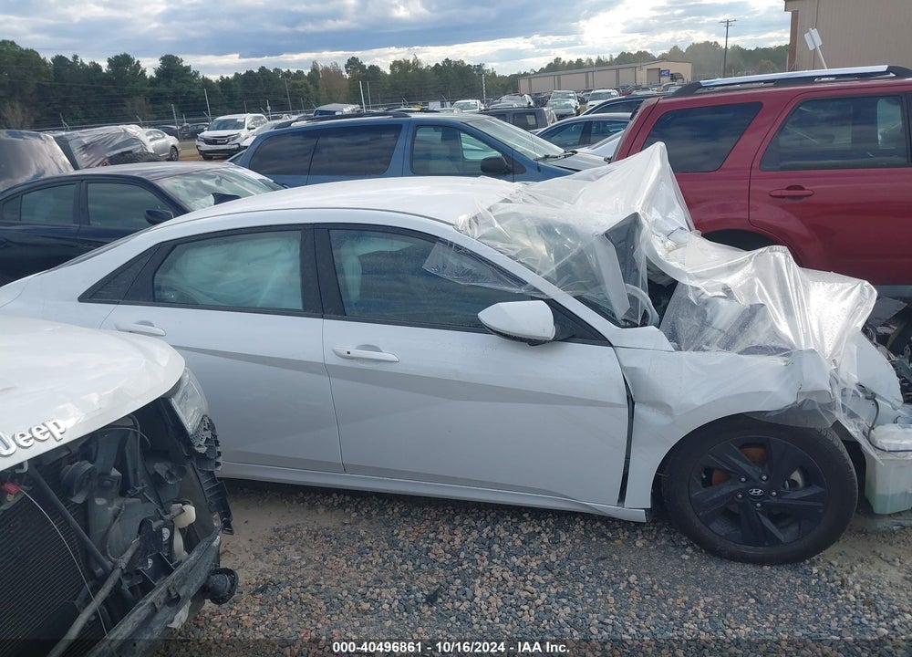 2021 HYUNDAI ELANTRA SEL VIN: 5NPLM4AG0MH042326
