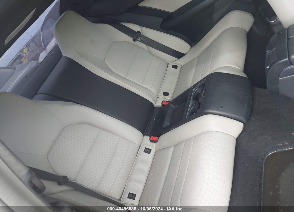 2014 MERCEDES-BENZ C 250 VIN: WDDGJ4HB9EG270857
