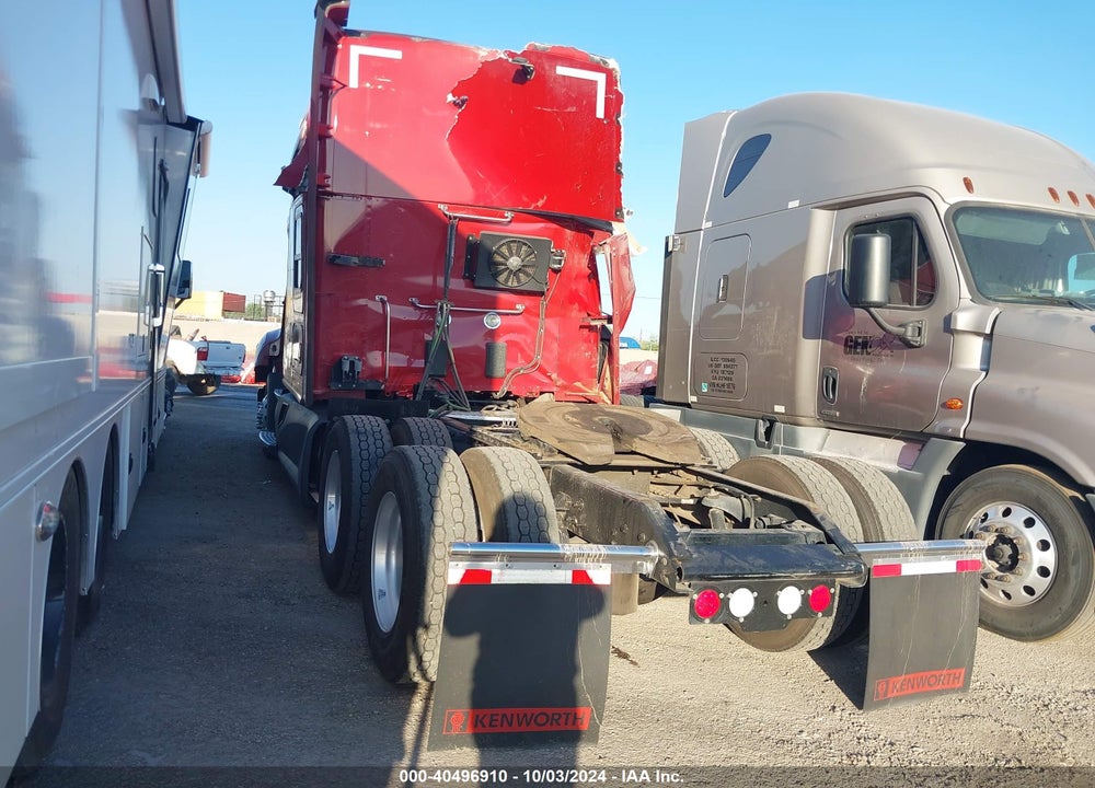 2020 KENWORTH T680 VIN: 1XKYDP9X7LJ307720