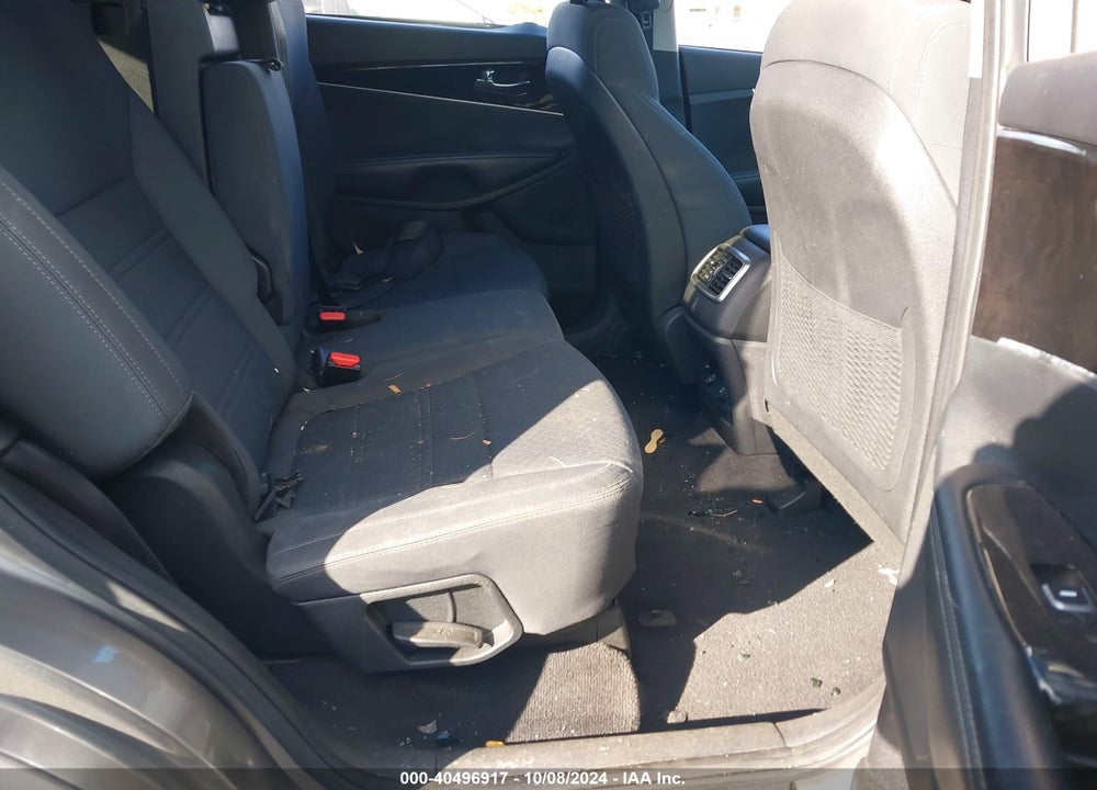 2017 KIA SORENTO 3.3L LX VIN: 5XYPG4A54HG249712