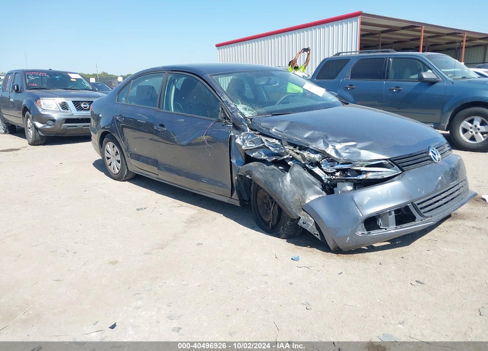 2014 VOLKSWAGEN JETTA 2.0L S VIN: 3VW2K7AJXEM232125