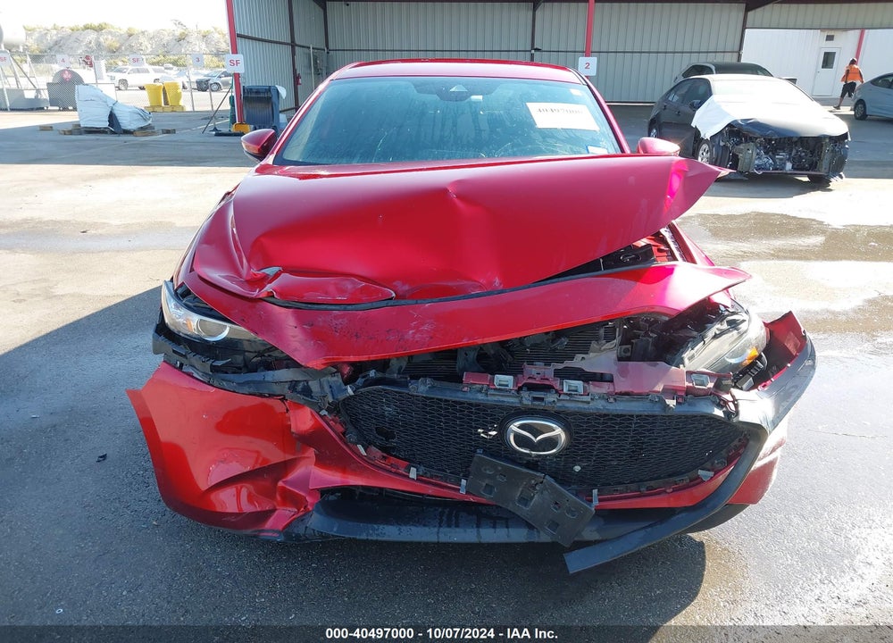 2019 MAZDA 3 PREFERRED PACKAGE VIN: JM1BPAMM1K1136786