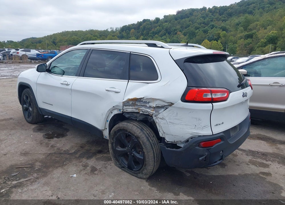 2016 JEEP CHEROKEE LATITUDE VIN: 1C4PJMCBXGW118001