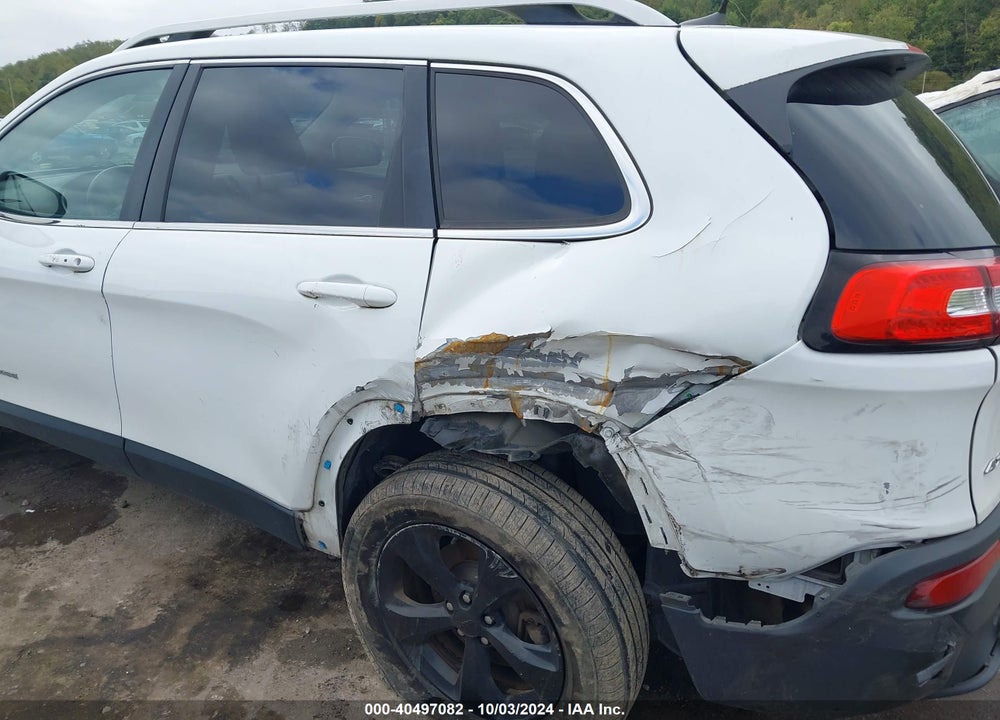 2016 JEEP CHEROKEE LATITUDE VIN: 1C4PJMCBXGW118001