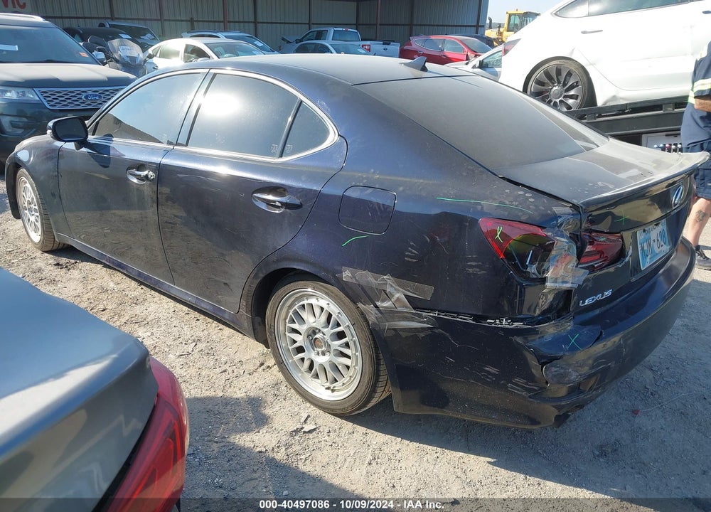 2009 LEXUS IS 250 VIN: JTHCK262392029021