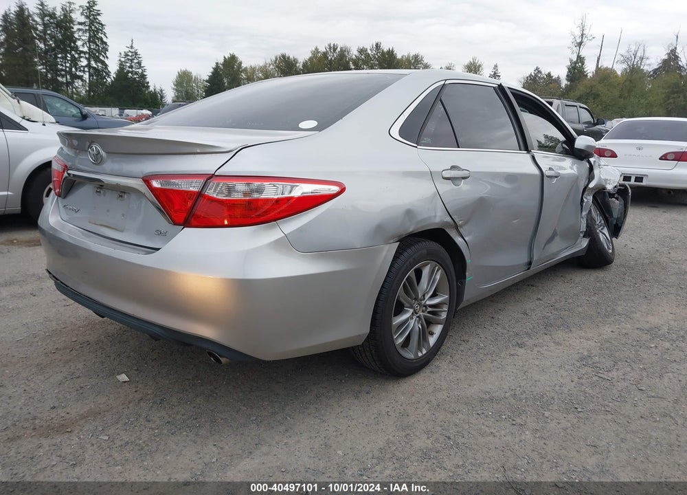 2015 TOYOTA CAMRY SE VIN: 4T1BF1FK5FU081855