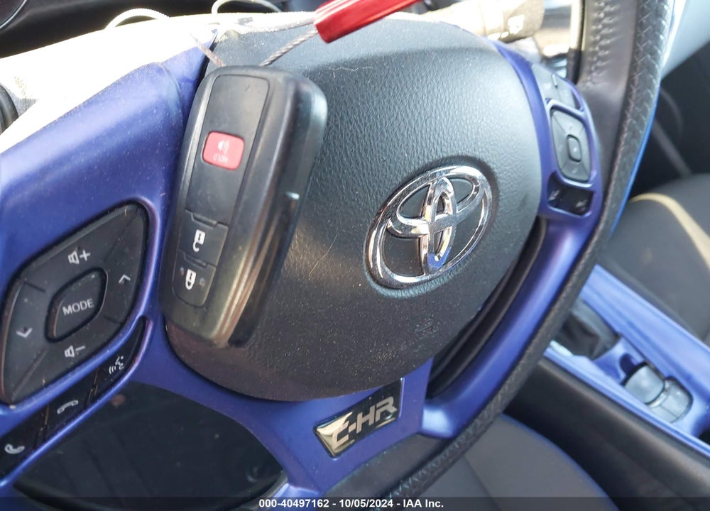 2021 TOYOTA C-HR XLE VIN: NMTKHMBX4MR120355