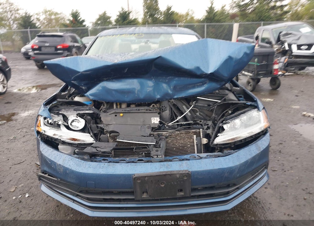 2017 VOLKSWAGEN JETTA 1.4T SE VIN: 3VWDB7AJ9HM412810