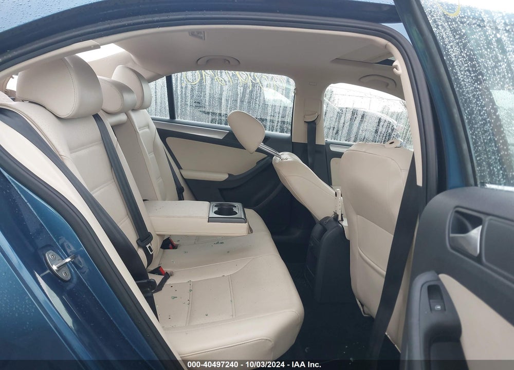 2017 VOLKSWAGEN JETTA 1.4T SE VIN: 3VWDB7AJ9HM412810