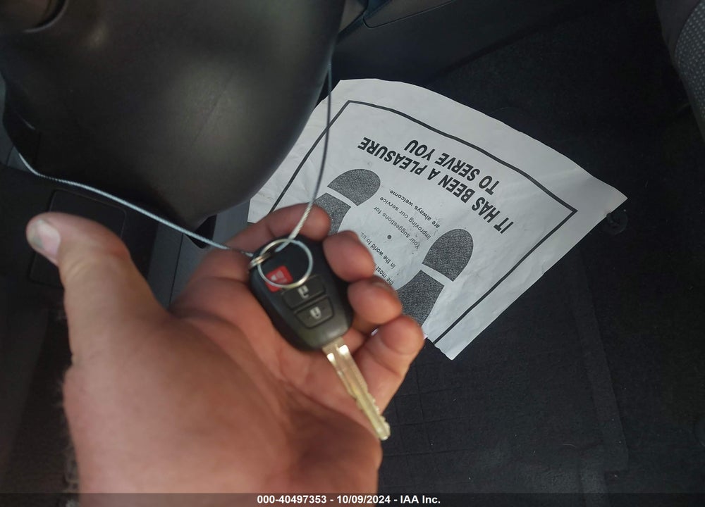 2018 TOYOTA RAV4 LE VIN: JTMZFREV0JJ741338