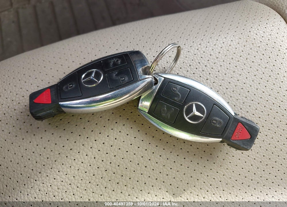 2010 MERCEDES-BENZ GLK 350 4MATIC VIN: WDCGG8HB4AF450838