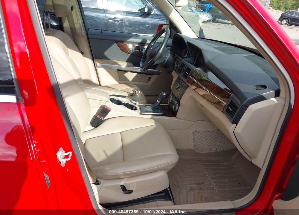 2010 MERCEDES-BENZ GLK 350 4MATIC VIN: WDCGG8HB4AF450838