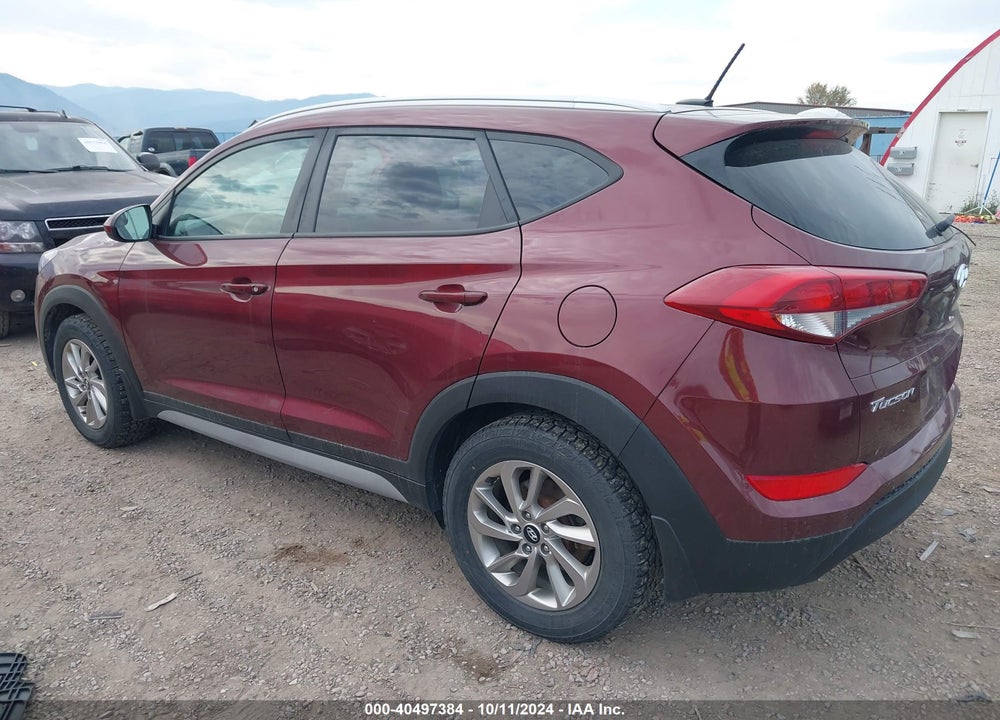 2017 HYUNDAI TUCSON SE VIN: KM8J3CA46HU472282