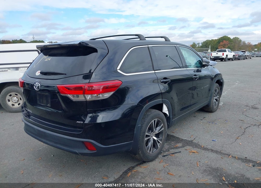 2019 TOYOTA HIGHLANDER LE VIN: 5TDBZRFH6KS956907