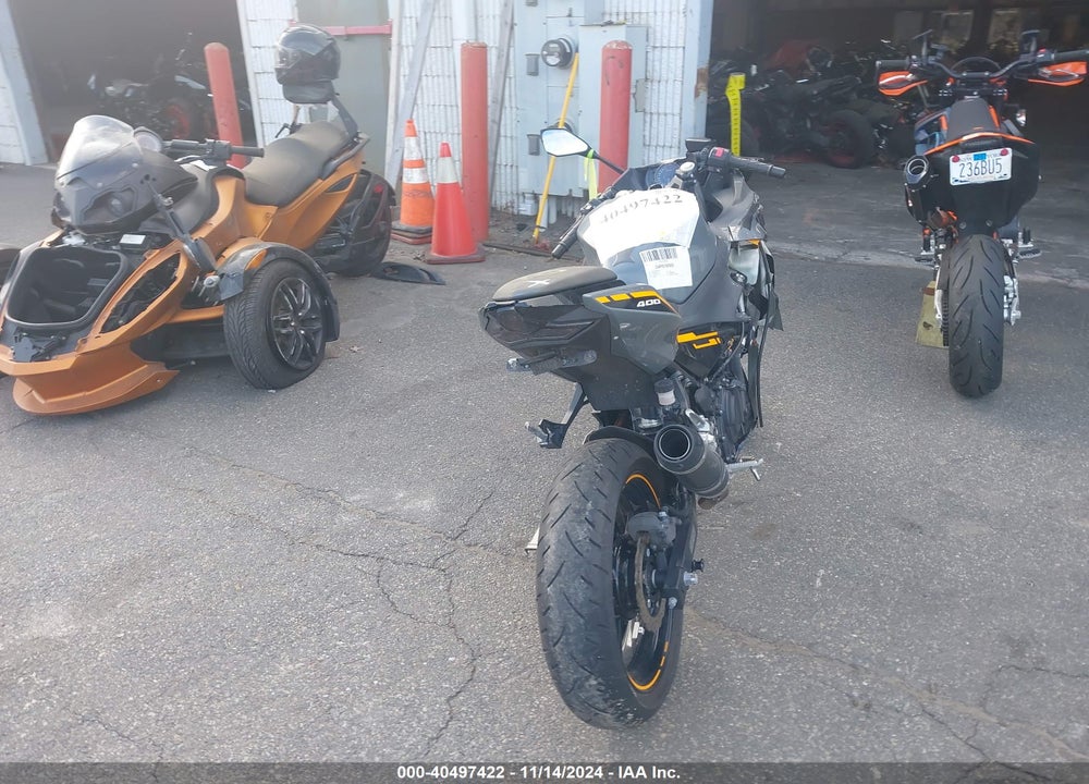 2018 KAWASAKI EX400 VIN: JKAEXKG11JDA11463