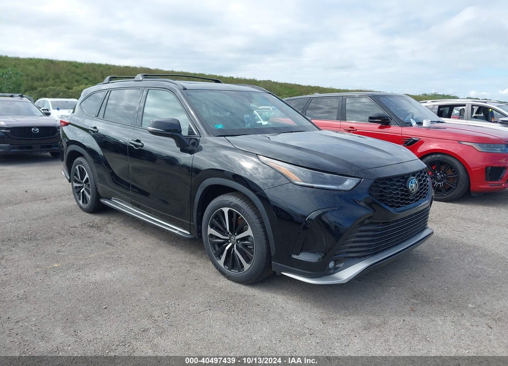 2022 TOYOTA HIGHLANDER XSE VIN: 5TDLZRAH5NS093811