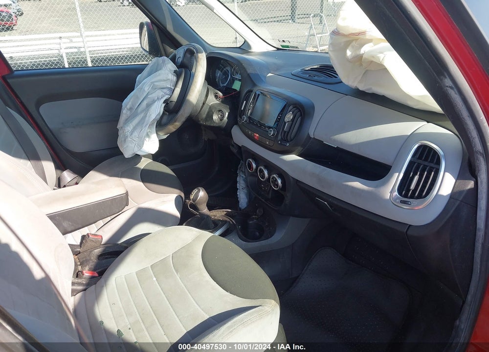 2014 FIAT 500L EASY VIN: ZFBCFABH3EZ002402