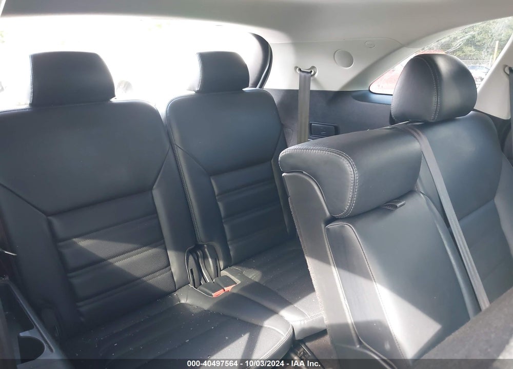 2017 KIA SORENTO 3.3L SX VIN: 5XYPKDA54HG261860