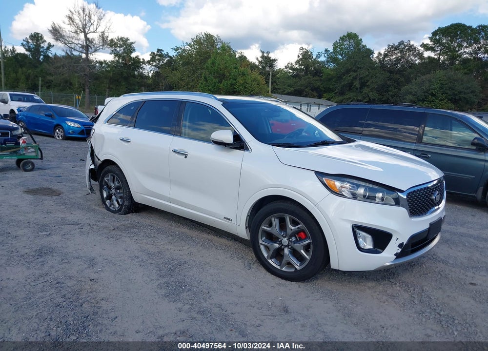 2017 KIA SORENTO 3.3L SX VIN: 5XYPKDA54HG261860