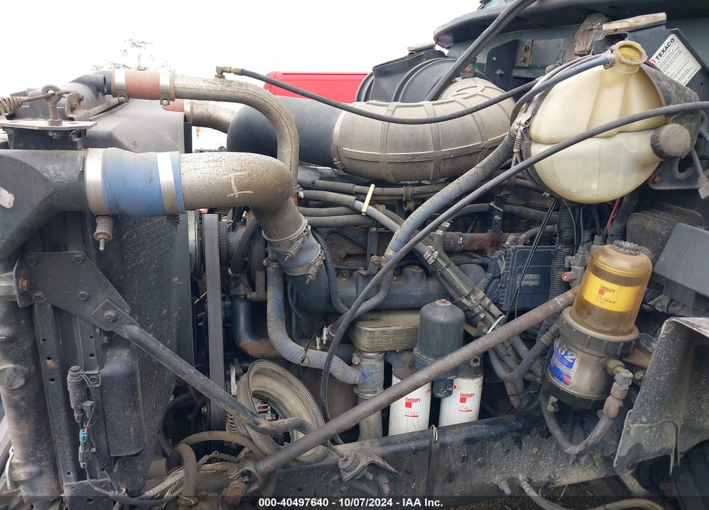 2002 MACK CH613 CH600 VIN: 1M1AA18Y12W147901