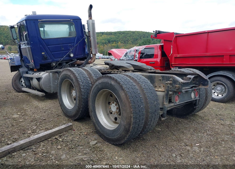2002 MACK CH613 CH600 VIN: 1M1AA18Y12W147901