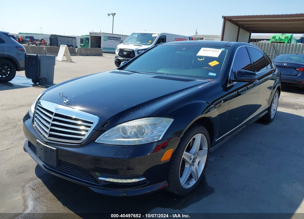 2011 MERCEDES-BENZ S 550 VIN: WDDNG7BB4BA405886