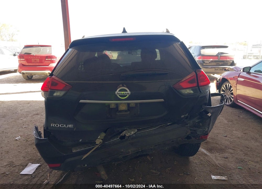 2018 NISSAN ROGUE SV VIN: JN8AT2MT6JW492533