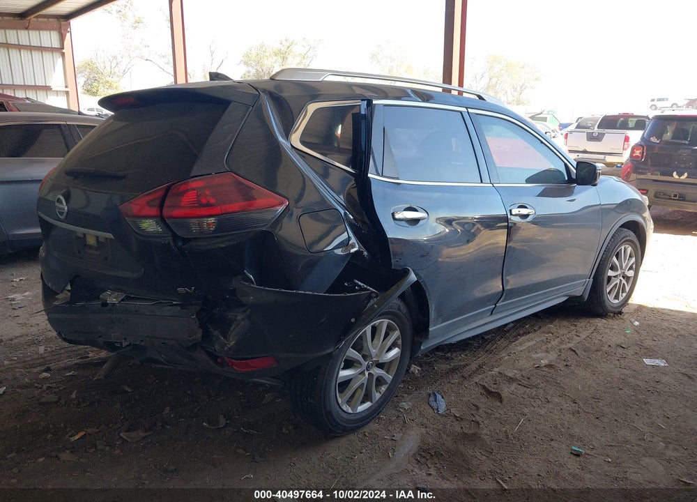 2018 NISSAN ROGUE SV VIN: JN8AT2MT6JW492533
