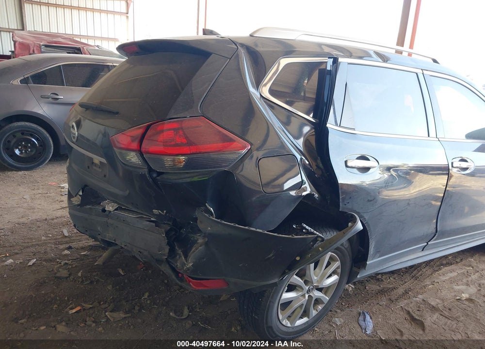 2018 NISSAN ROGUE SV VIN: JN8AT2MT6JW492533