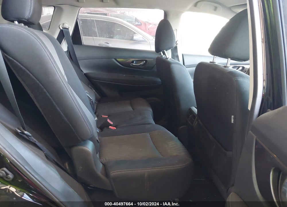 2018 NISSAN ROGUE SV VIN: JN8AT2MT6JW492533