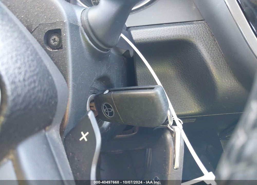 2019 TOYOTA CAMRY SE VIN: 4T1B11HK3KU296205