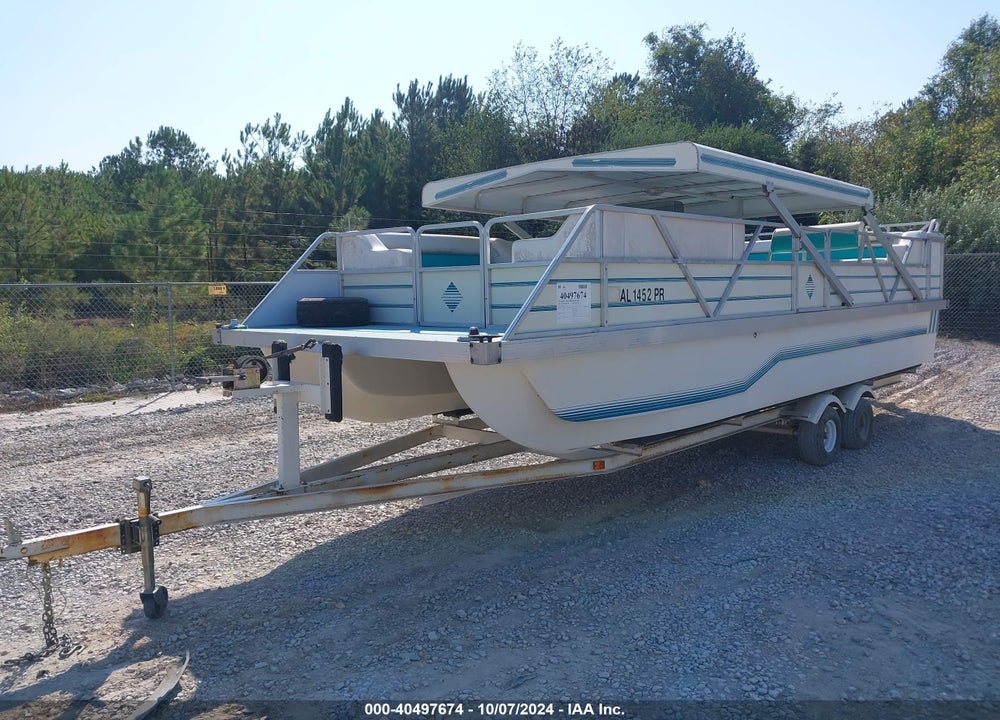 1995 PONTOON SOUTHERN STAR FABER GLASS VIN: 1FGP3862C5