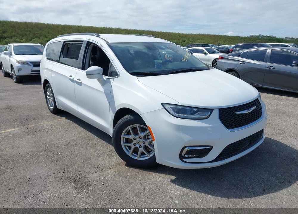 2022 CHRYSLER PACIFICA TOURING L VIN: 2C4RC1BG0NR189275