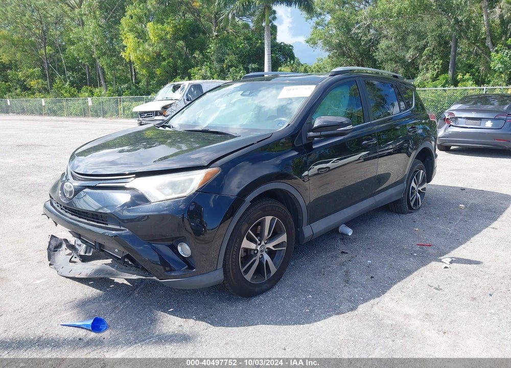2017 TOYOTA RAV4 XLE VIN: 2T3WFREV6HW337622