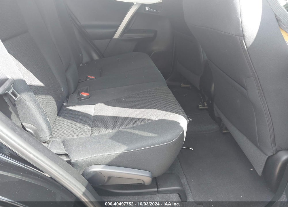 2017 TOYOTA RAV4 XLE VIN: 2T3WFREV6HW337622