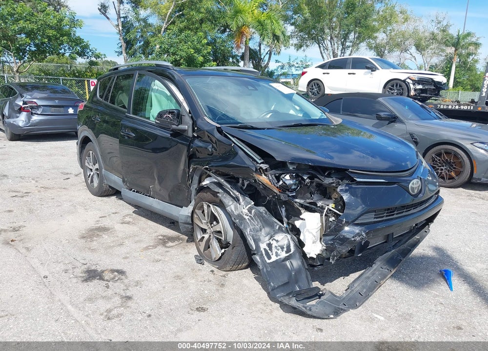 2017 TOYOTA RAV4 XLE VIN: 2T3WFREV6HW337622