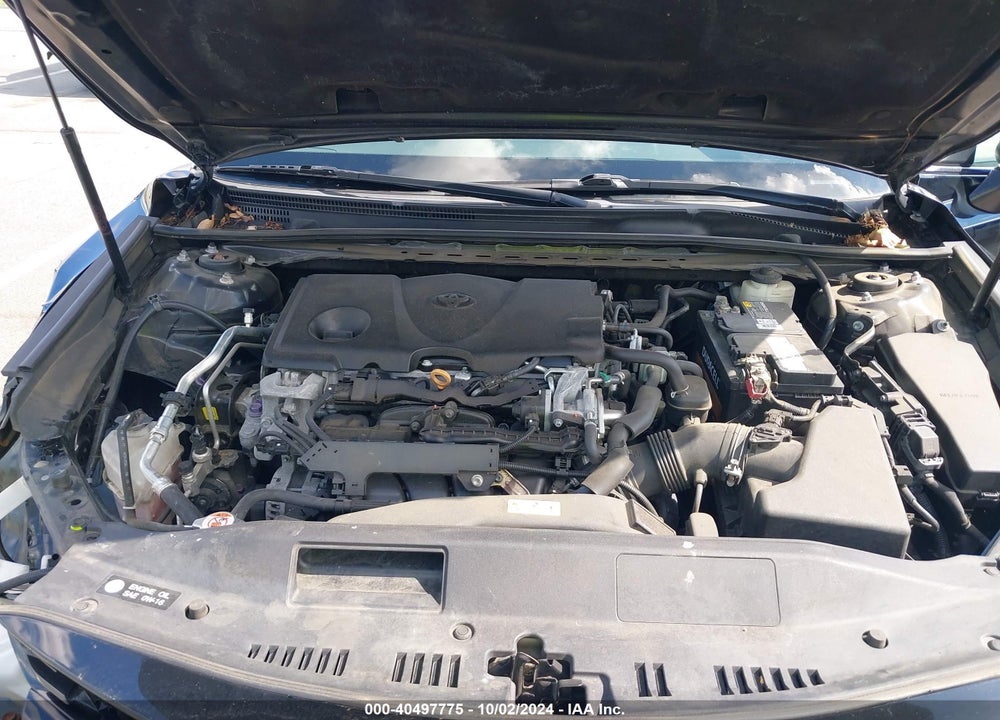 2018 TOYOTA CAMRY LE VIN: 4T1B11HK5JU582040