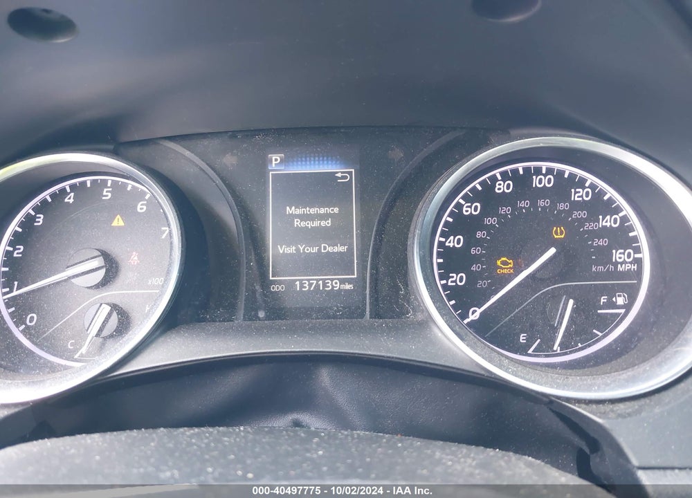 2018 TOYOTA CAMRY LE VIN: 4T1B11HK5JU582040
