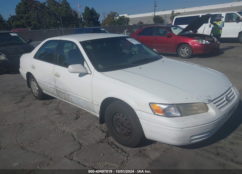 1999 TOYOTA CAMRY LE VIN: 4T1BG22K2XU511738