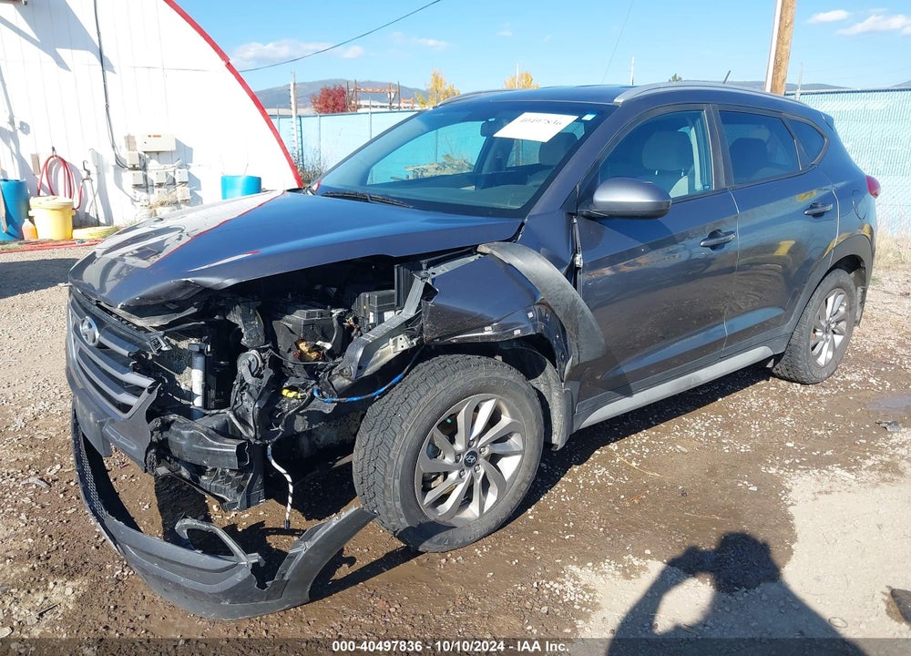 2017 HYUNDAI TUCSON SE VIN: KM8J3CA47HU562766