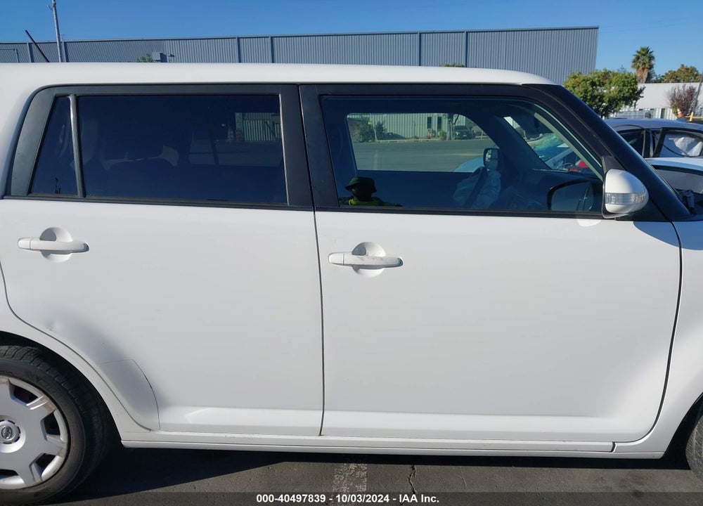 2011 SCION XB BASE (RETAIL ORDERS ONLY) (A4) VIN: JTLZE4FE5B1126942