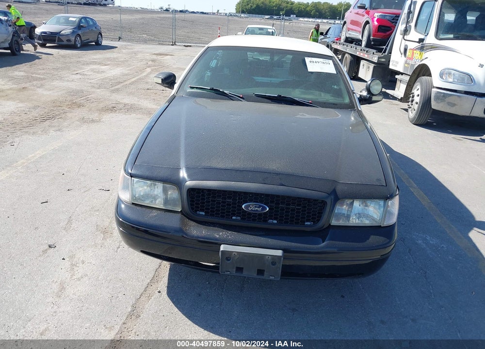 2011 FORD CROWN VICTORIA POLICE INTERCEPTOR VIN: 2FABP7BV4BX104605